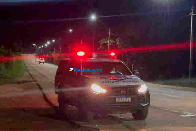 Bandidos invadem casa, amarram moradores e fogem com carro e motor de barco