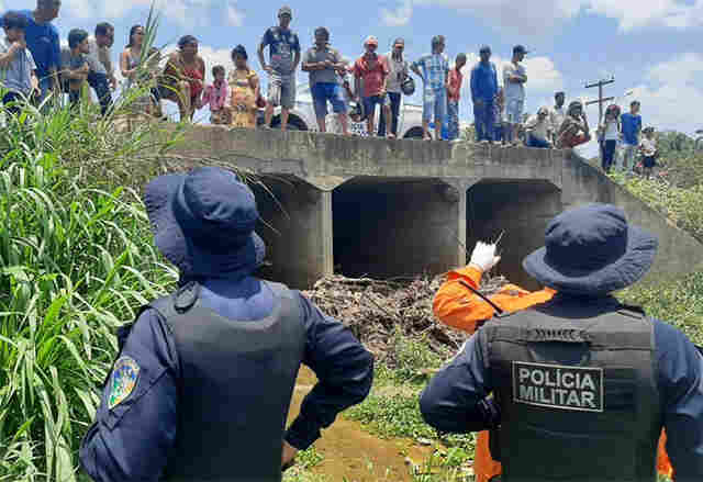 Mulher é encontrada enforcada em igarapé; adolescente assume morte