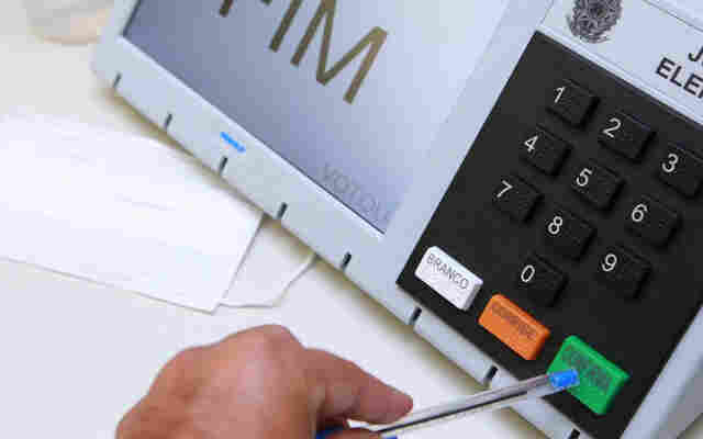 Entenda o que é assédio eleitoral e denuncie
