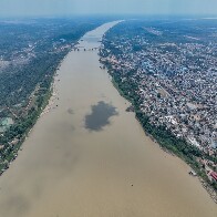 Nível do Madeira segue baixo e Prefeitura mantém alerta sobre riscos
