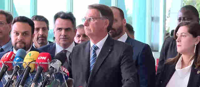 Ao vivo: Bolsonaro fala pela primeira após derrota para Lula
