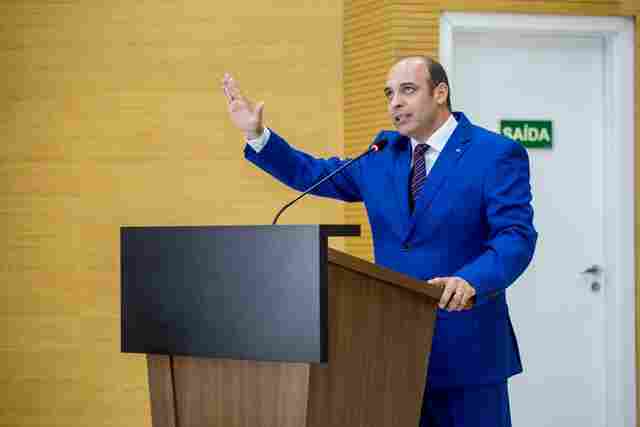 Assembleia Legislativa empossa Ari Saraiva como deputado estadual