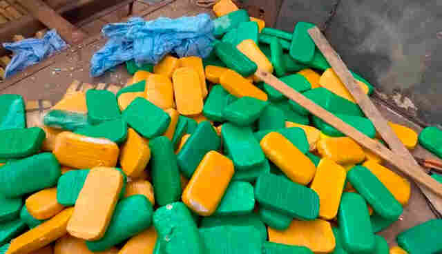 Motorista é preso com mais de 300 quilos de cocaína e diz não saber como droga foi parar no veículo