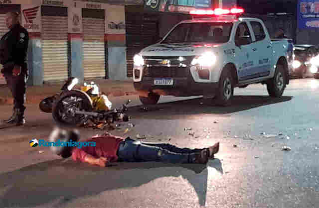 Motorista foge após avançar preferencial e causar acidente com moto na zona sul