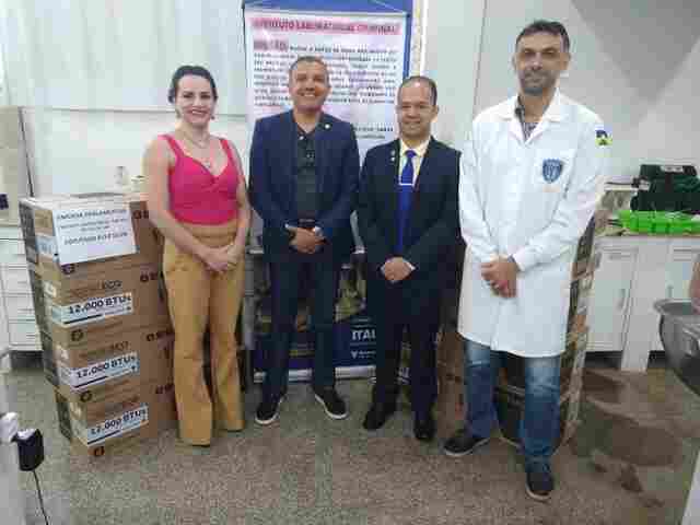 Deputado Alex Silva entrega consumíveis e centrais de ar para a Polícia Técnico-Científica