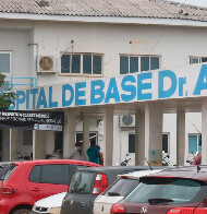 Vigilante que foi atingido com tiro no rosto por criminoso durante assalto é transferido para o HB