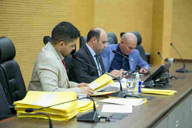 Deputados aprovam 39 projetos de lei durante sessões de terça-feira