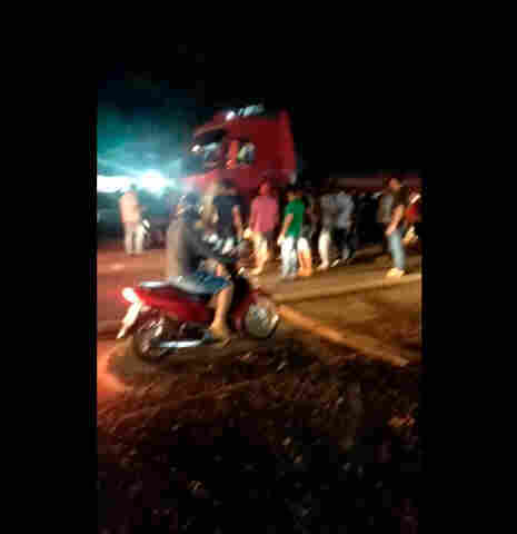 Vídeo: PM prende motorista que avançou contra manifestantes em Cacoal
