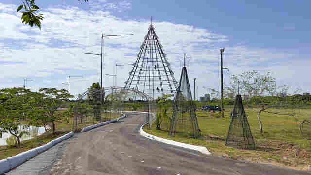 Parque da Cidade e sede da Prefeitura concentram decoração natalina do município
