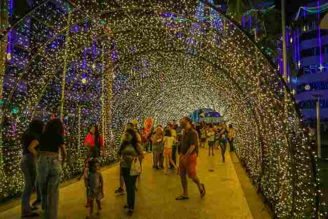 Natal de Luz do Governo é aberto no Palácio Rio Madeira