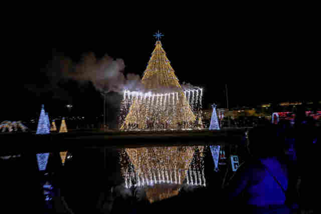 Natal Porto Luz 2022 é aberto na capital; veja imagens