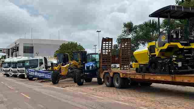 Deputado Federal Lucio Mosquini entrega o maior parque de máquinas de asfalto para Pimenta Bueno
