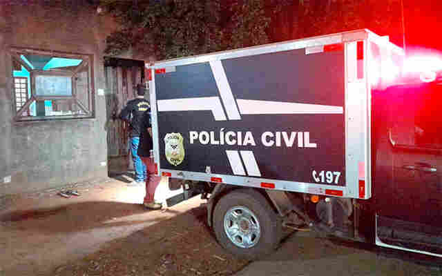 Jovem é perseguido e assassinado a tiros por ocupantes de carro na capital