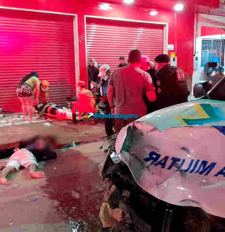 Jovem foge em alta velocidade e acaba colidindo moto contra viatura da PM na capital