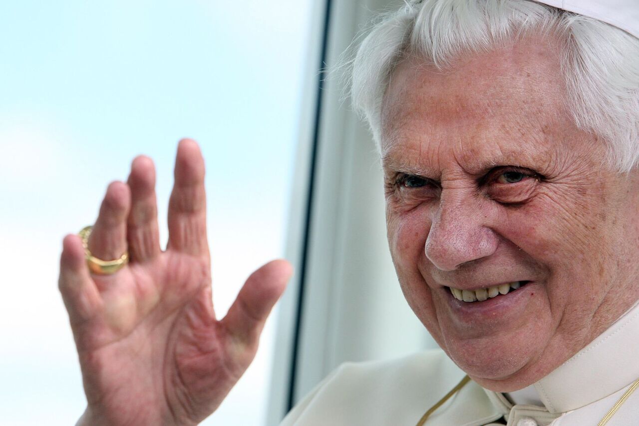 Morre o Papa emérito Bento XVI
