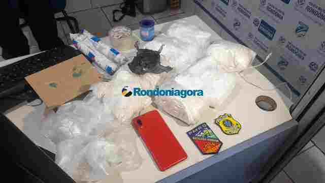 Jovem traficante é presa em hotel antes de levar cocaína de Porto Velho para Brasília
