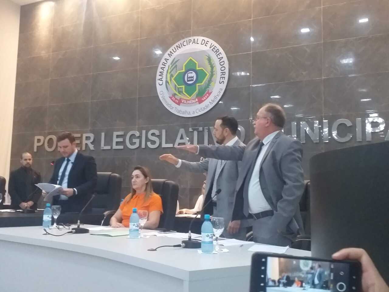 Eleição suplementar: novo prefeito e vice de Vilhena tomam posse