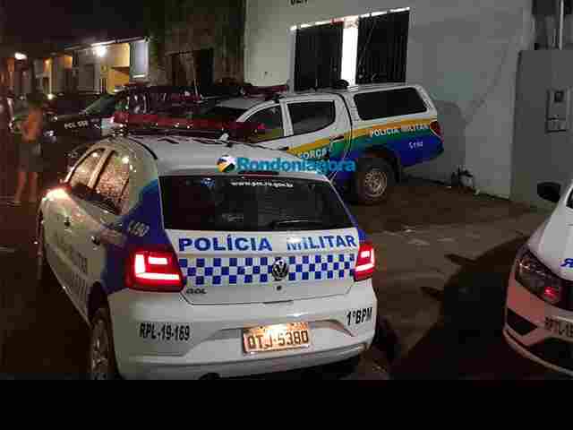 Trio é preso tentando invadir loja de pneus na zona leste