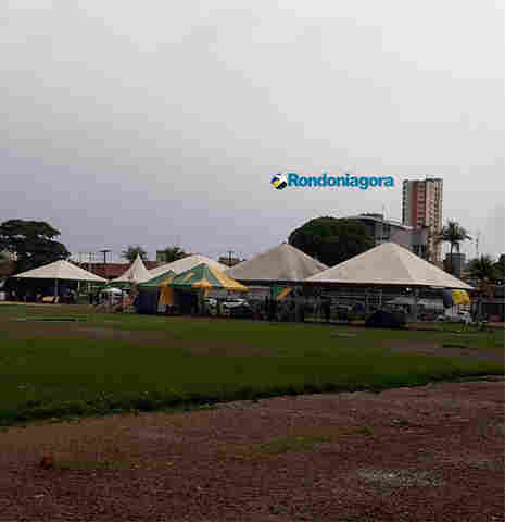 PM e Exército vão retirar bolsonaristas da frente da 17ª Brigada em ação conjunta, diz secretário