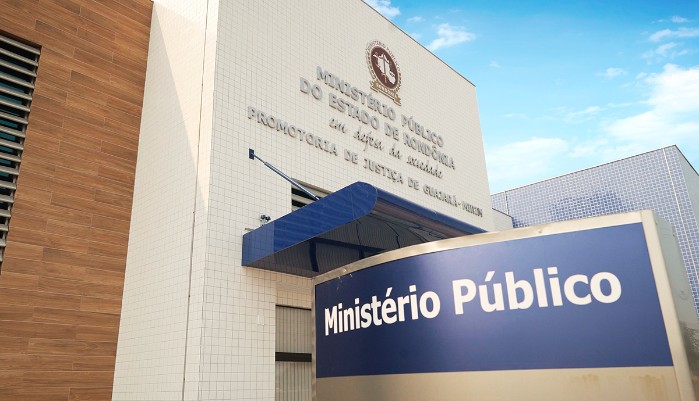 MP apura denúncia sobre uso de máquinas da Prefeitura em propriedade da família da prefeita de Guajará