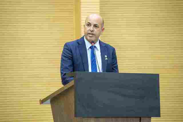 Deputado Ismael Crispin tem história de luta