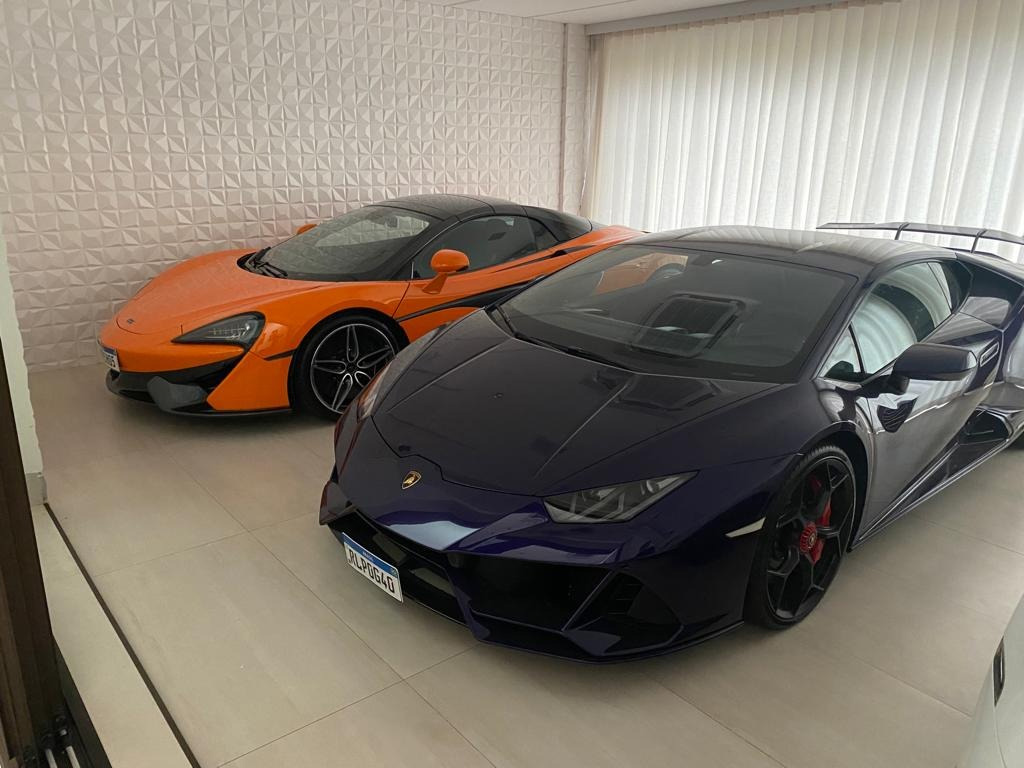 Joias, aviões, dinheiro, carros importados; veja bens apreendidos na Operação Expansão