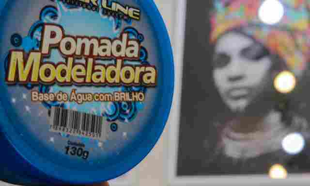 Proibida a venda de todas as pomadas para modelar e trançar cabelos

