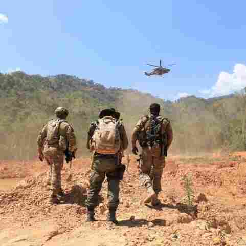 Operação da PF destrói maquinários usados em garimpos ilegais em terras Yanomami
