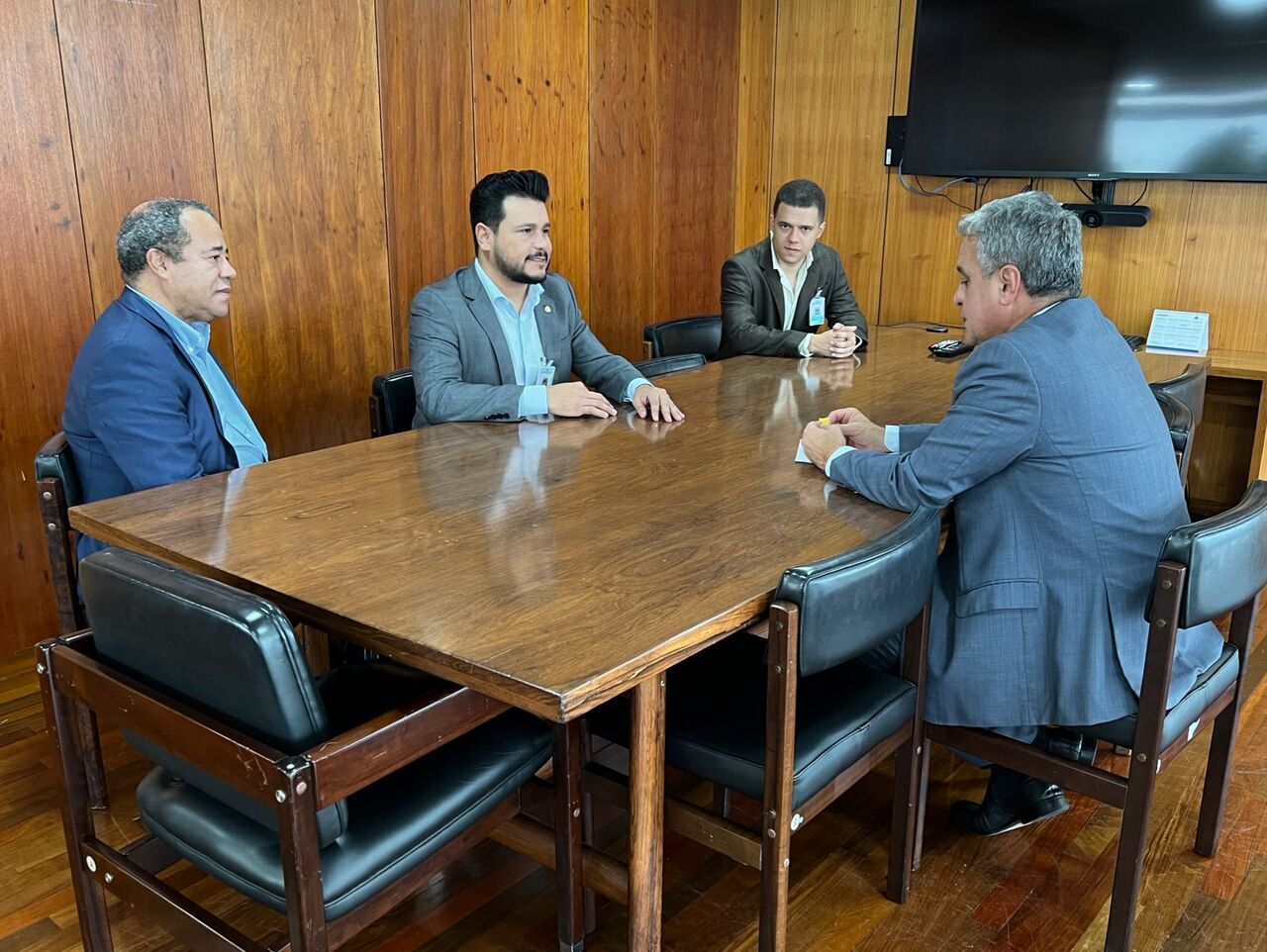 Presidente da Assembleia busca em Brasília, investimentos para o desenvolvimento de Rondônia