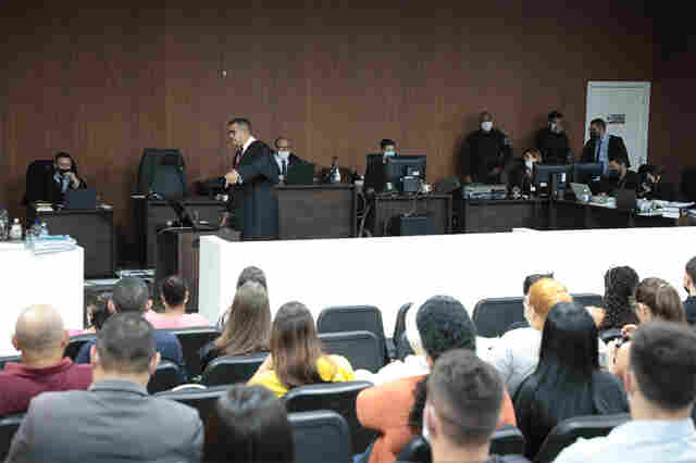 Júri vai decidir futuro de homem que agrediu e tentou matar a mulher por causa de pneu descalibrado