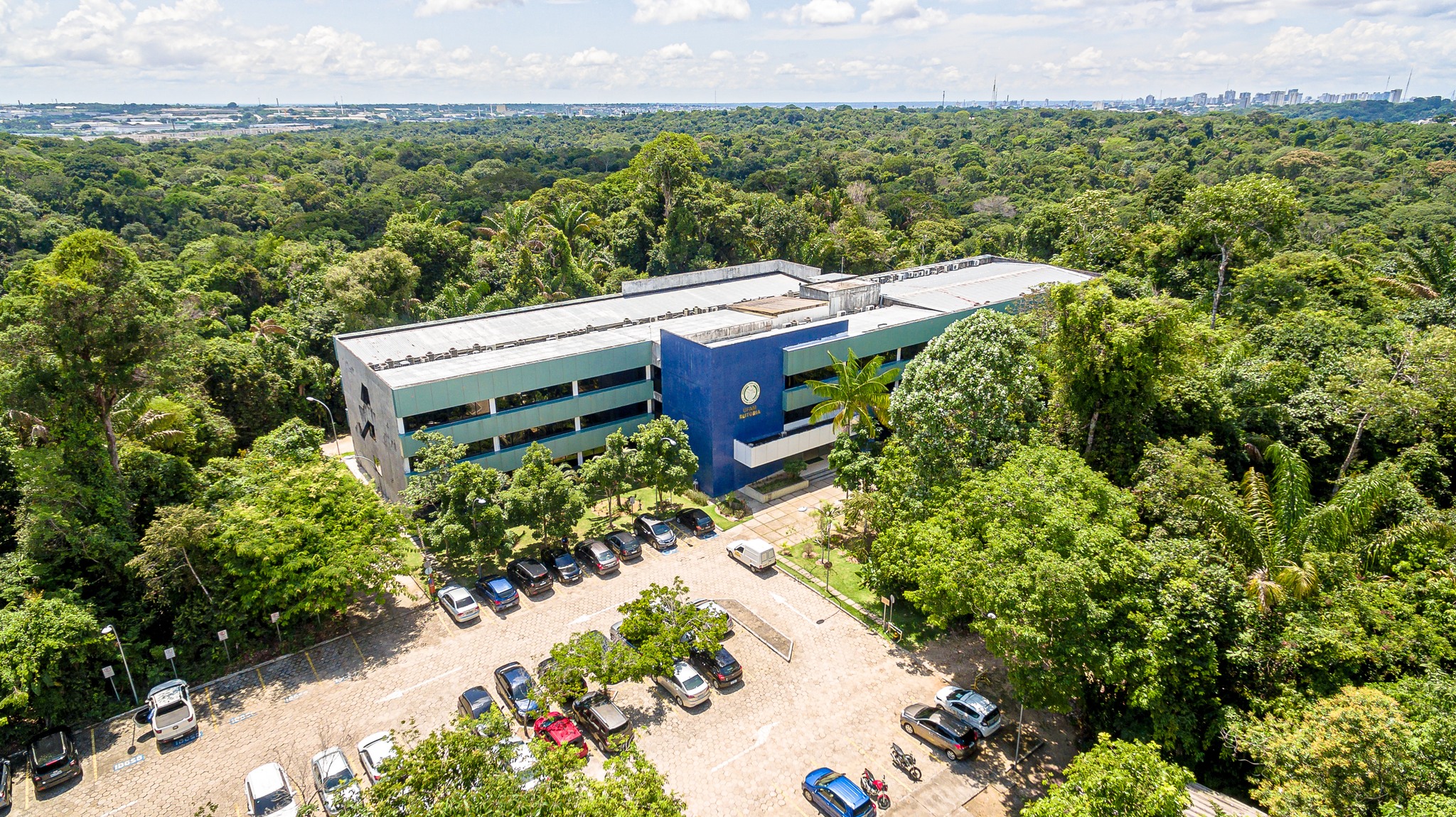 Universidade Federal do Amazonas abre concurso e oferece vaga em ...