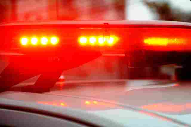 Idoso abusa de criança de 9 anos e crime é registrado em celular