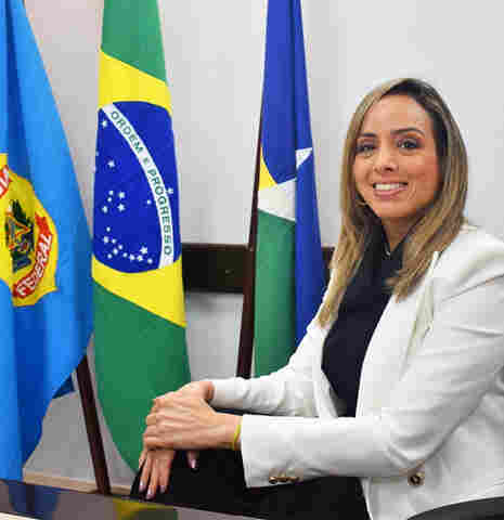 “Não desista de sonhar”, diz Larissa Magalhães, primeira mulher a ocupar a superintendência da PF em Rondônia