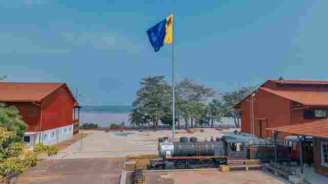 Prefeito assina contrato de concessão do complexo da Estrada de Ferro Madeira-Mamoré
