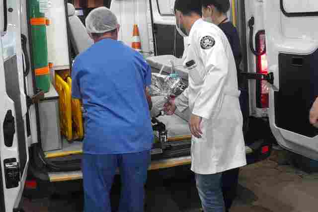 Bandido atinge mulher com facada durante roubo na capital