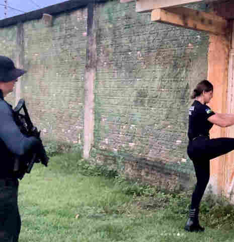 Avó agenciava meninas: operação da Polícia Civil prende envolvidos em prostituição de crianças