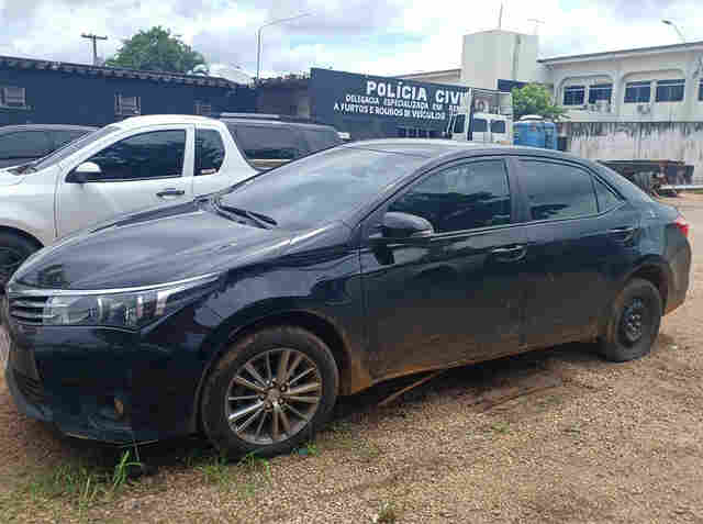 Furtos e Roubos recupera Corolla roubado há uma semana e que estava escondida na zona rural