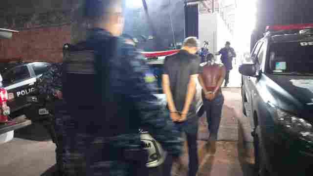 Apenado monitorado e comparsa são detidos por policial penal durante assalto na zona leste