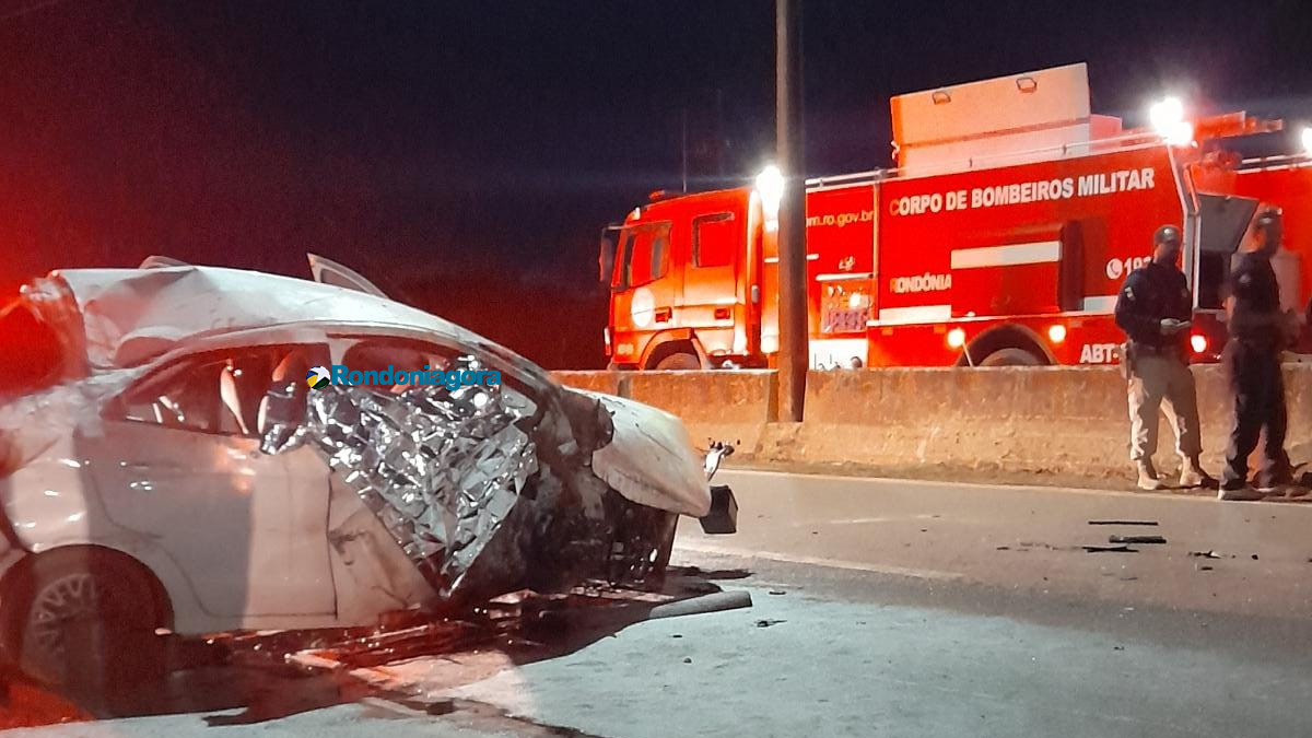 Ladrão morre após roubar carro e colidir veículo na BR-364, em Porto Velho