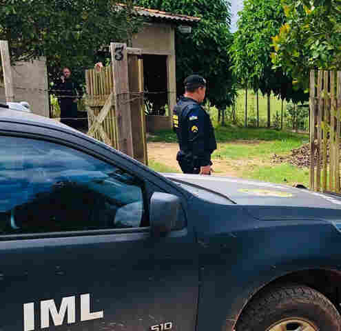 Homem mata mulher a tiros e tenta tirar a própria vida, na capital