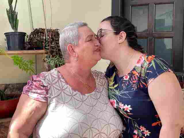 O primeiro Dia das Mães da paciente que venceu o câncer com apoio da filha