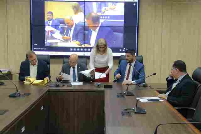 Comissão da Assembleia arquiva por inconstitucionalidade o projeto que proibia visitas íntimas em presídios