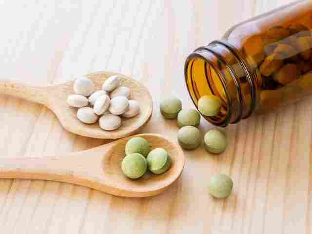 Morosil, Spirulina e Cafeína: Conheça os efeitos e cuidados com esses emagrecedores