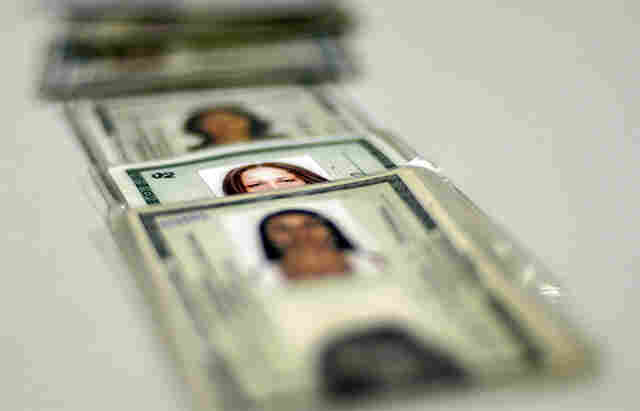 Sine de Porto Velho suspende solicitação de emissão de documento de identidade por falta de cédulas