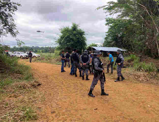 PM faz prisões em ação de combate a invasões em região que faz divisa com a Floresta Nacional do Bom Futuro
