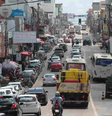 Comércio funciona normalmente, feriadão no Governo e Prefeitura; veja o que abre quinta e sexta-feira