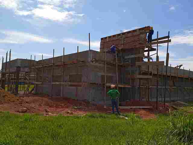 Ismael Crispin visita obras do quartel da PM e destina investimentos para compra de mobiliário