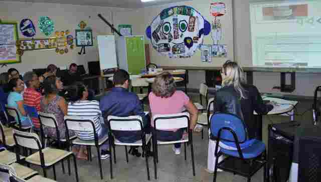 Contratação temporária: Governo publica convocação de professores e analistas técnicos para atuarem em escolas