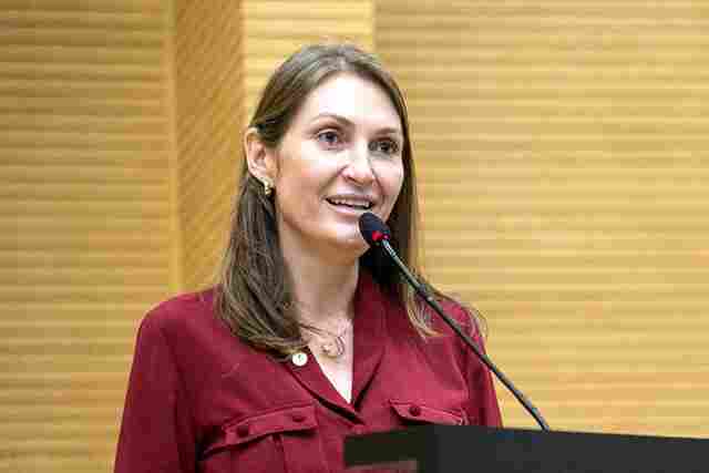 Municípios terão cursos profissionalizantes por indicação da deputada Lebrinha, confira lista