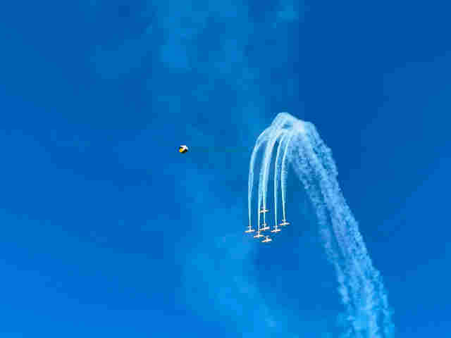 Vídeo: Esquadrilha da Fumaça impressiona mais uma vez em Porto Velho